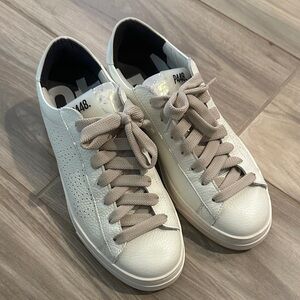 P448 Women's White Sneakers